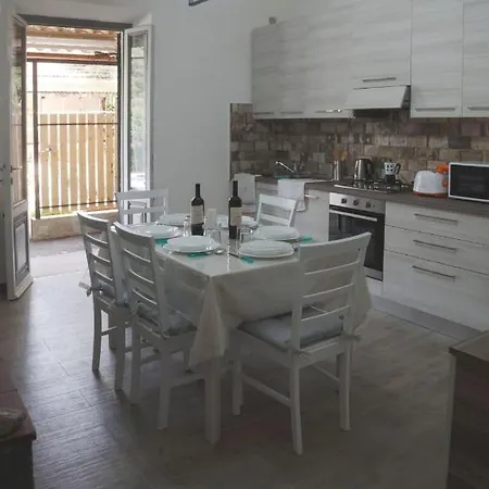 La Casina Fra Gli Olivi Massarosa