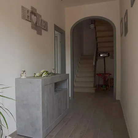 La Casina Fra Gli Olivi Ferienhaus Massarosa